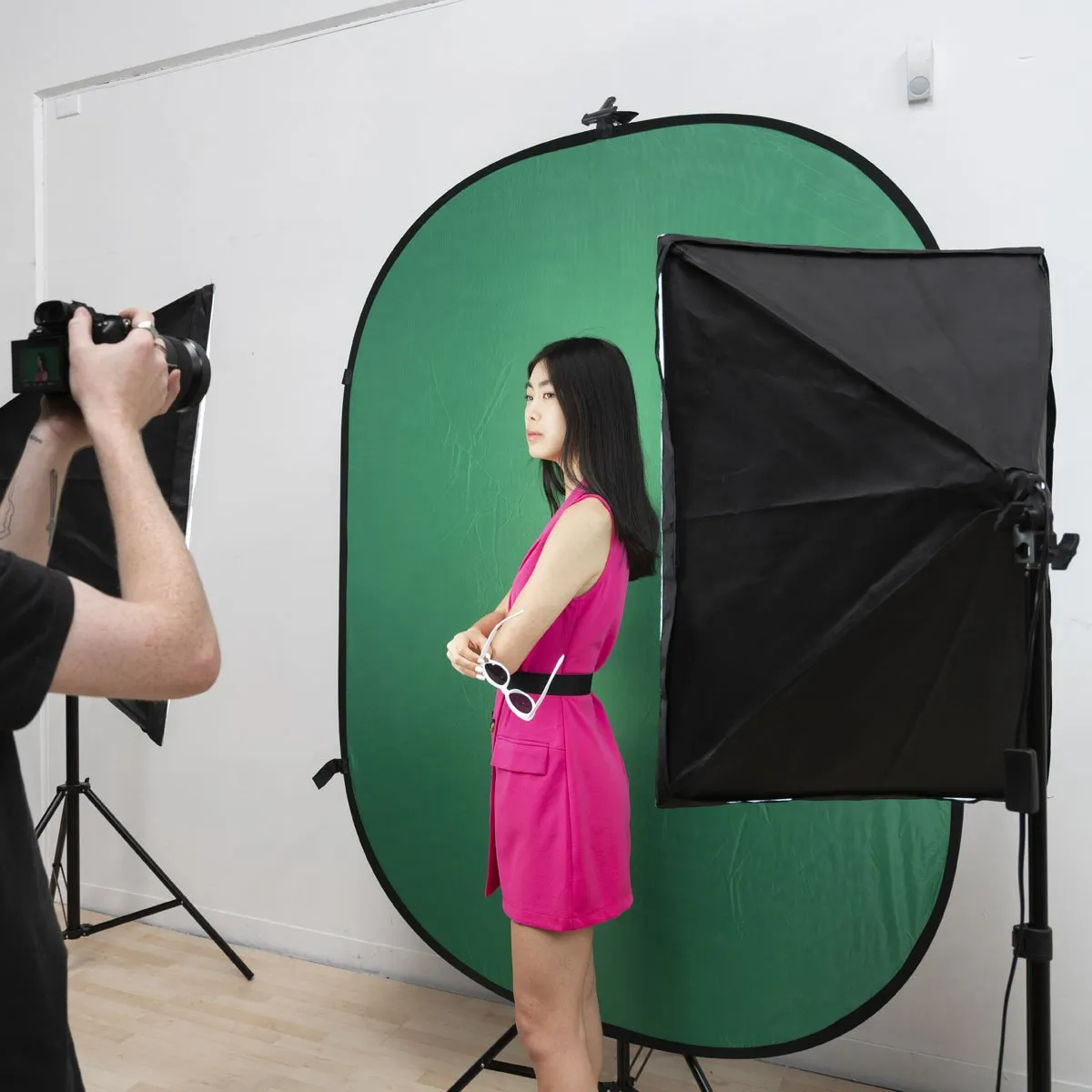 Digital Media Green Screen Kit With Pop Up Backdrop & Double 'Illuminate Mate' Softbox - Bundle