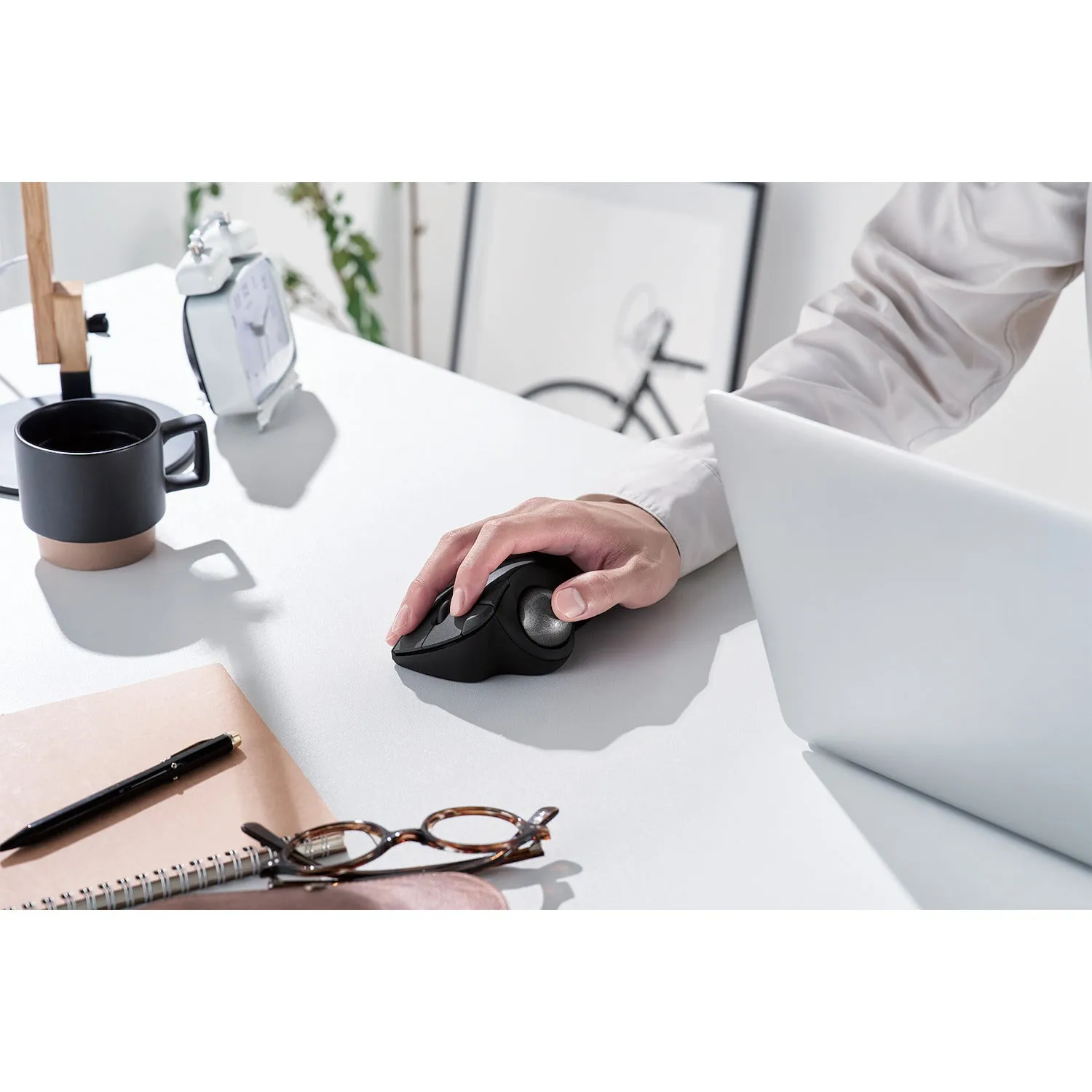 IST Ergonomic Trackball Wireless