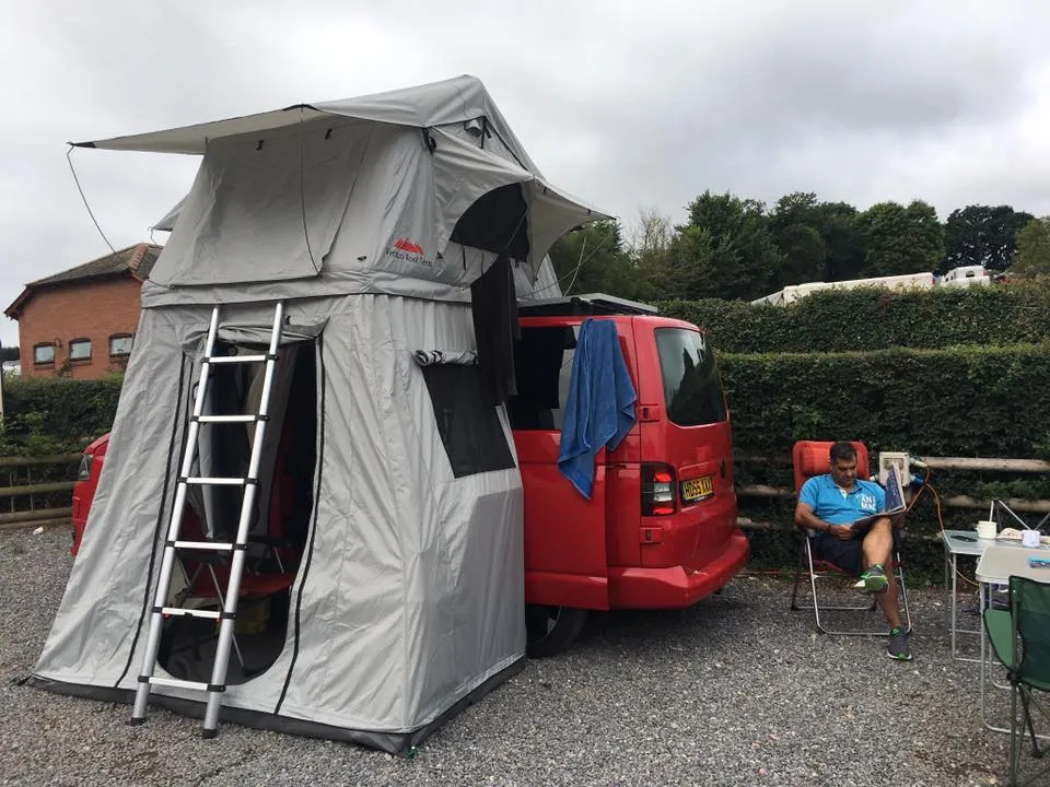 Ventura Deluxe 1.4 Roof Top Tent   Annex   270 Awning